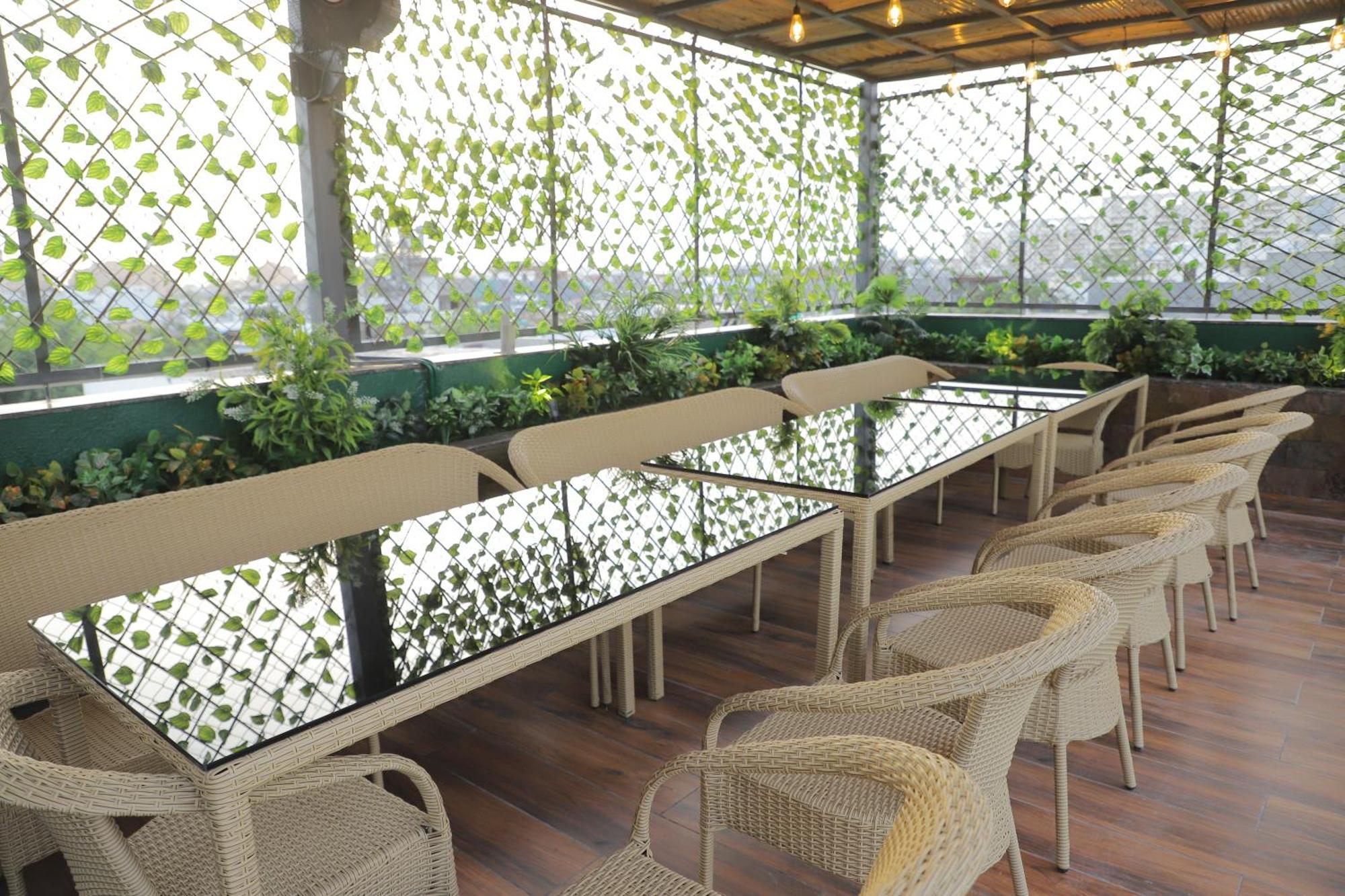 Hotel Haris Mg Road Gurugram Гургаон Екстериор снимка