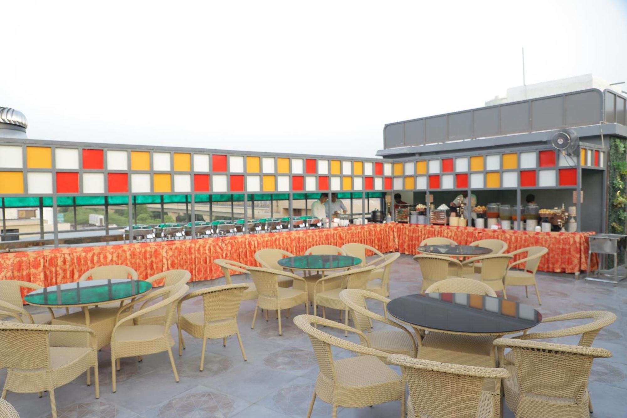 Hotel Haris Mg Road Gurugram Гургаон Екстериор снимка