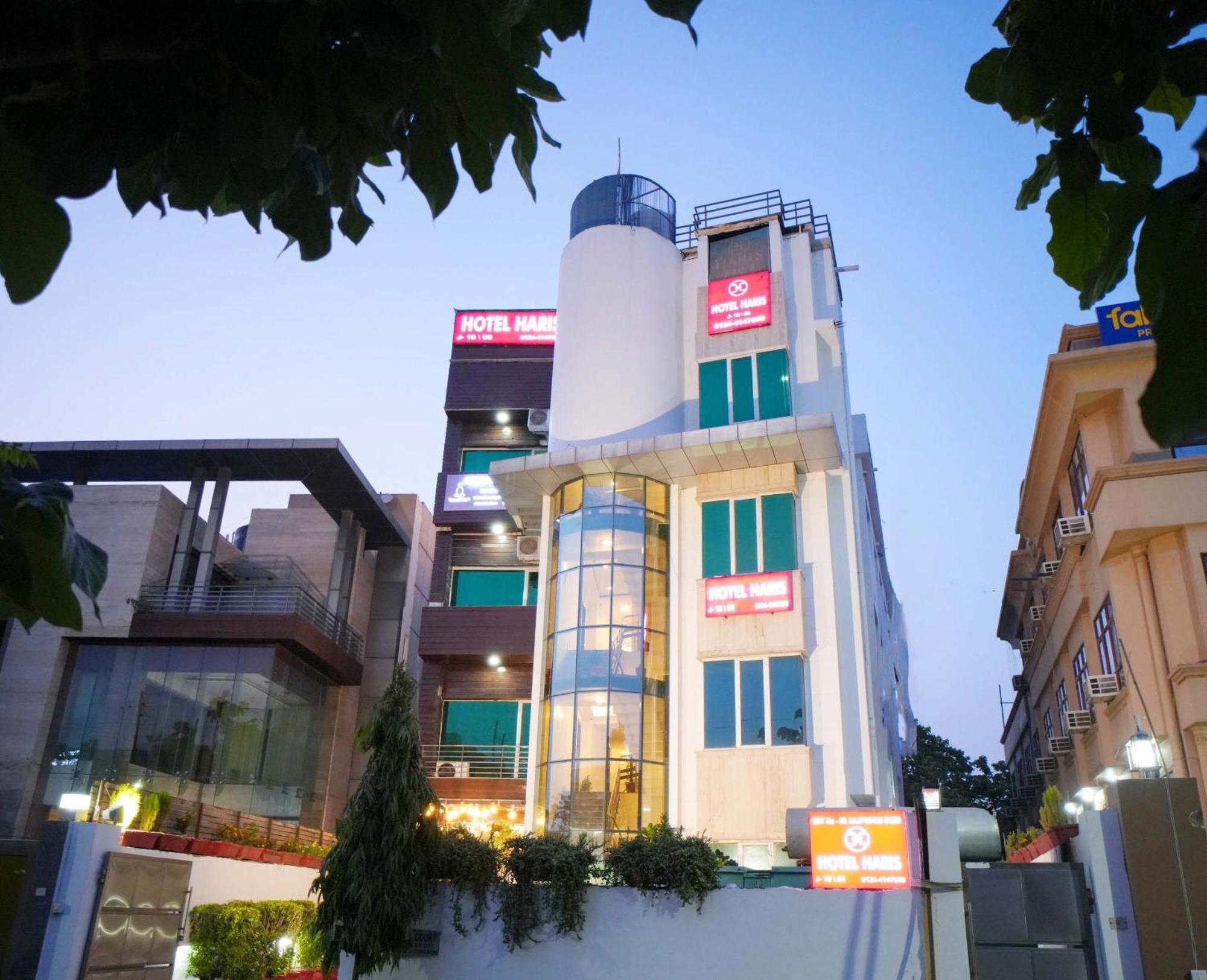Hotel Haris Mg Road Gurugram Гургаон Екстериор снимка