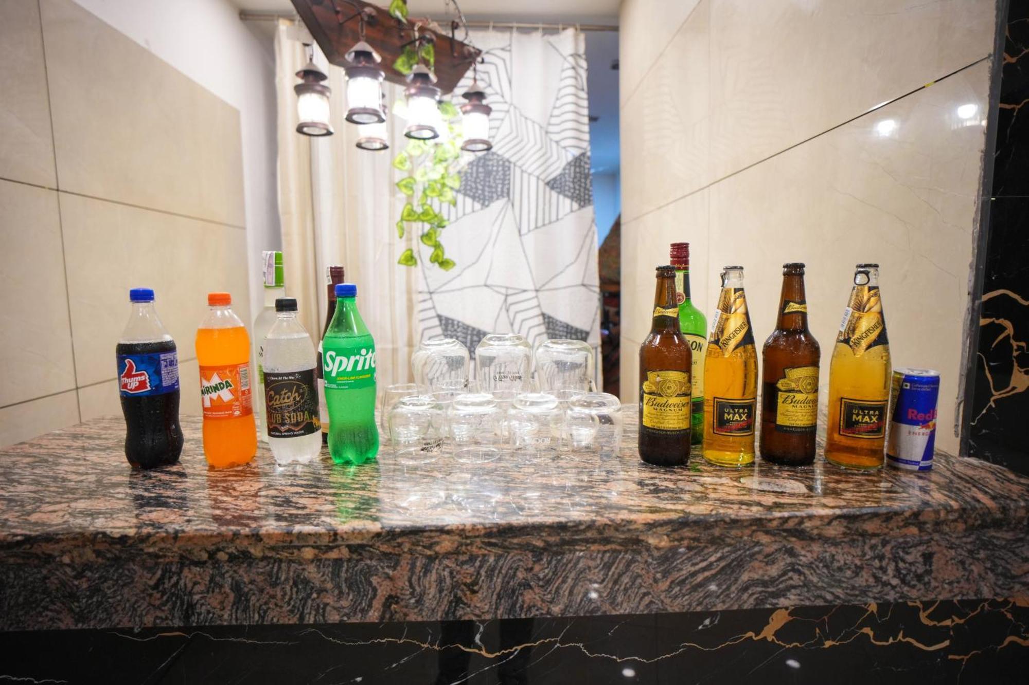 Hotel Haris Mg Road Gurugram Гургаон Екстериор снимка