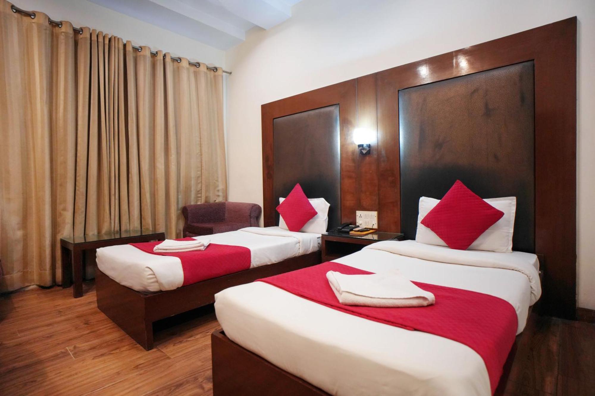 Hotel Haris Mg Road Gurugram Гургаон Екстериор снимка