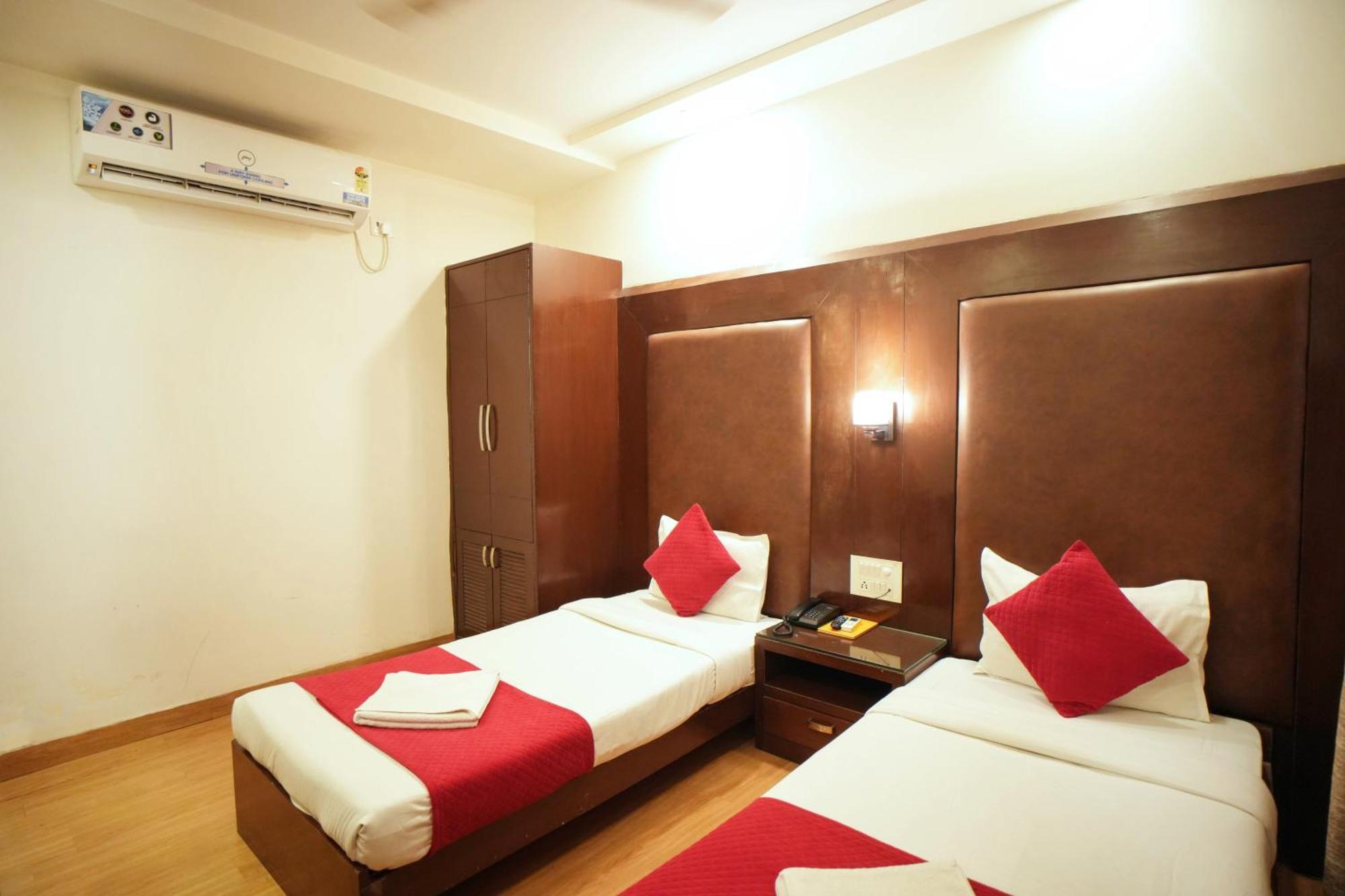 Hotel Haris Mg Road Gurugram Гургаон Екстериор снимка