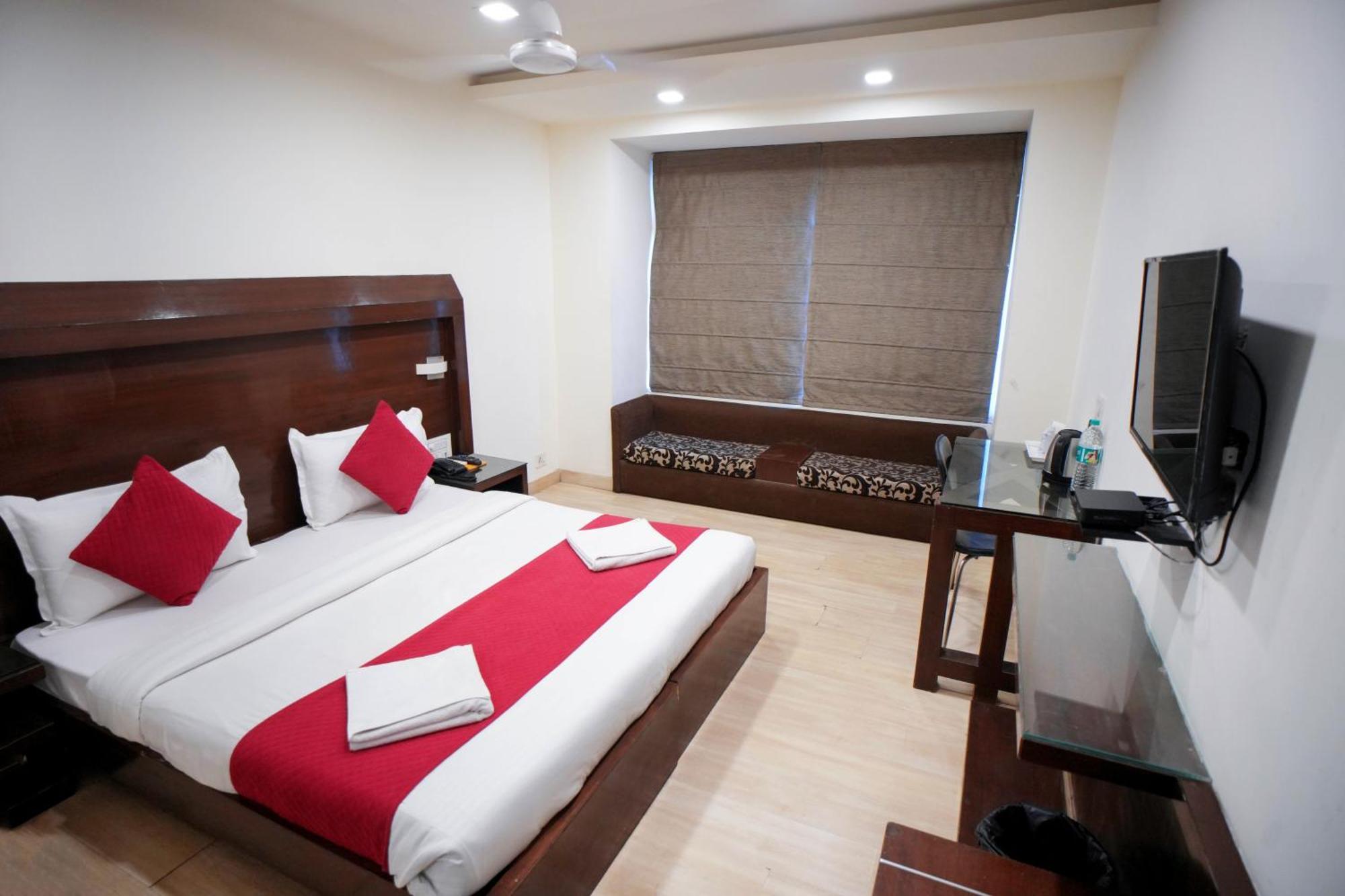 Hotel Haris Mg Road Gurugram Гургаон Екстериор снимка